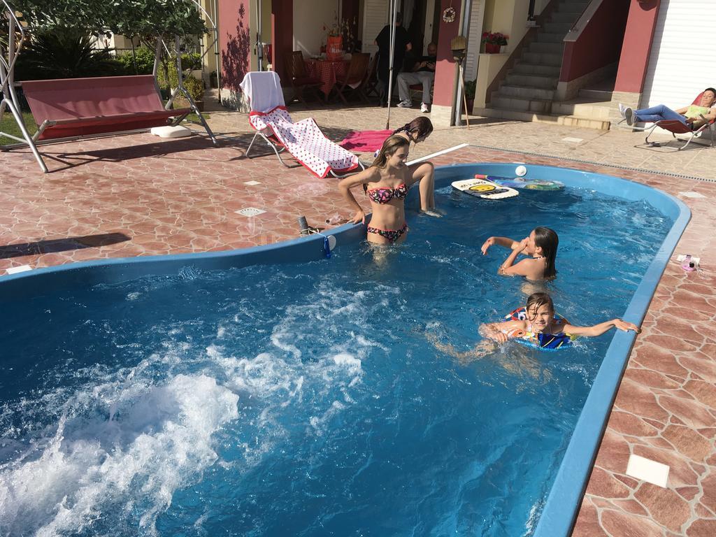 Apartments Villa Stella Maris Rogoznica  Ngoại thất bức ảnh
