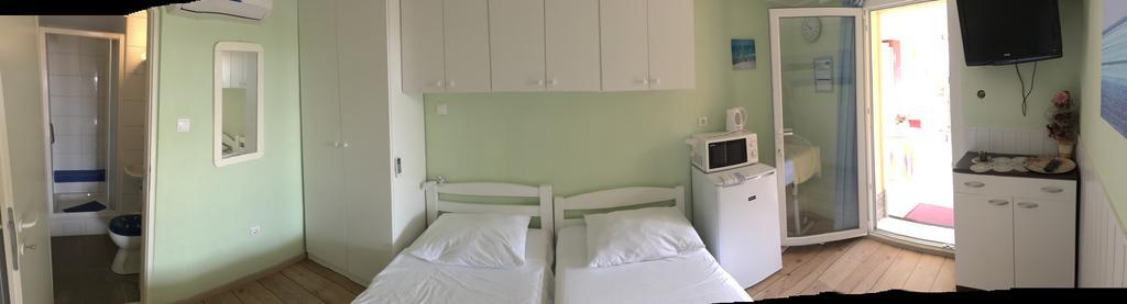 Apartments Villa Stella Maris Rogoznica  Ngoại thất bức ảnh