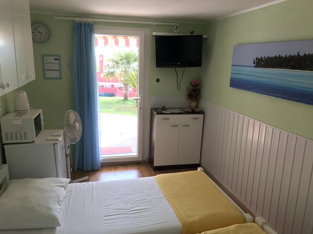 Apartments Villa Stella Maris Rogoznica  Ngoại thất bức ảnh